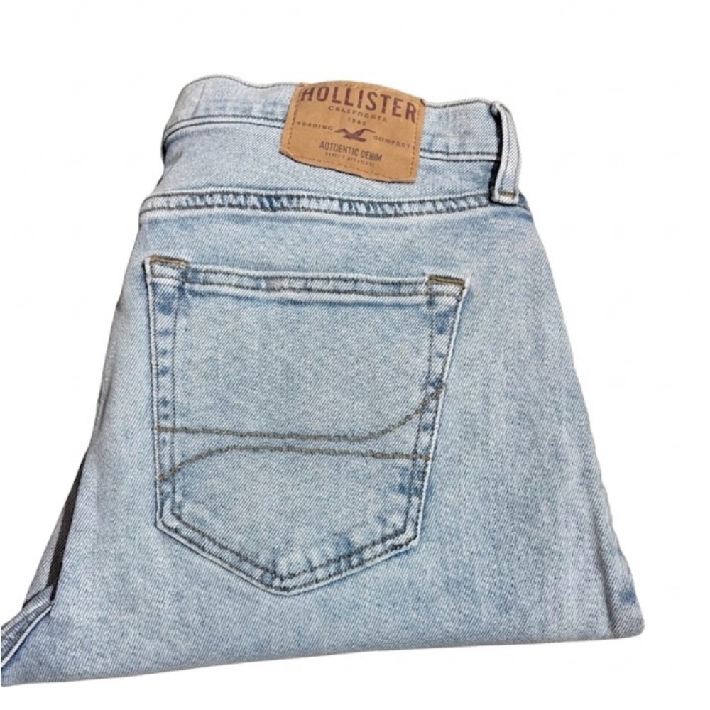 Hollister Men's Light Wash Slim Straight Jeans